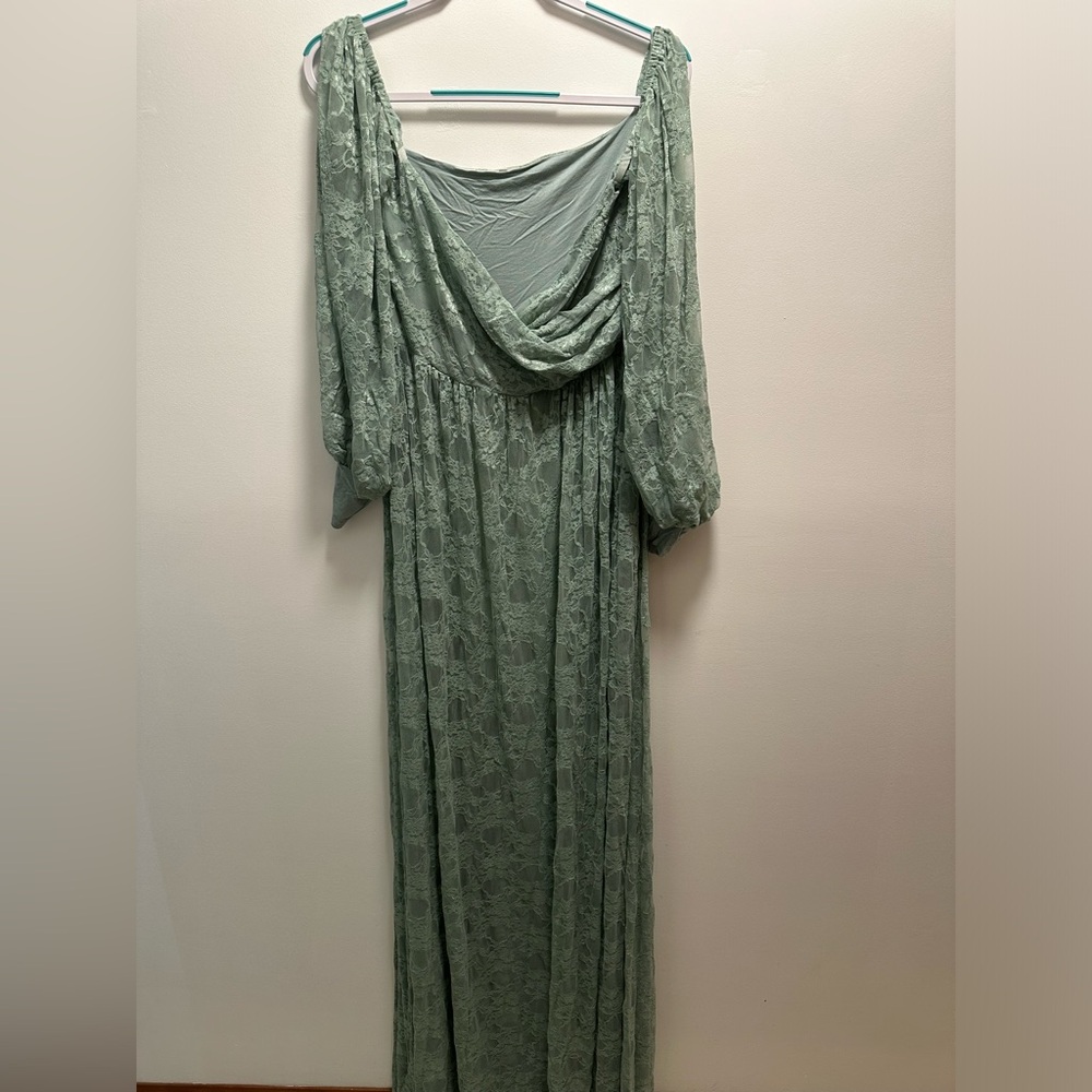 XL Maternity Gown, color Sage
